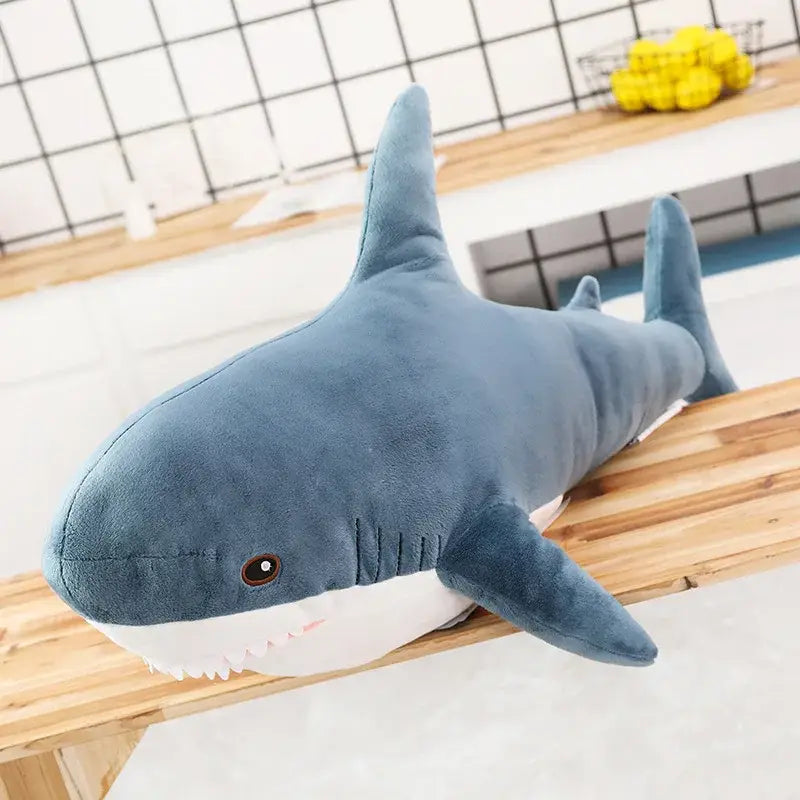 peluche requin geant