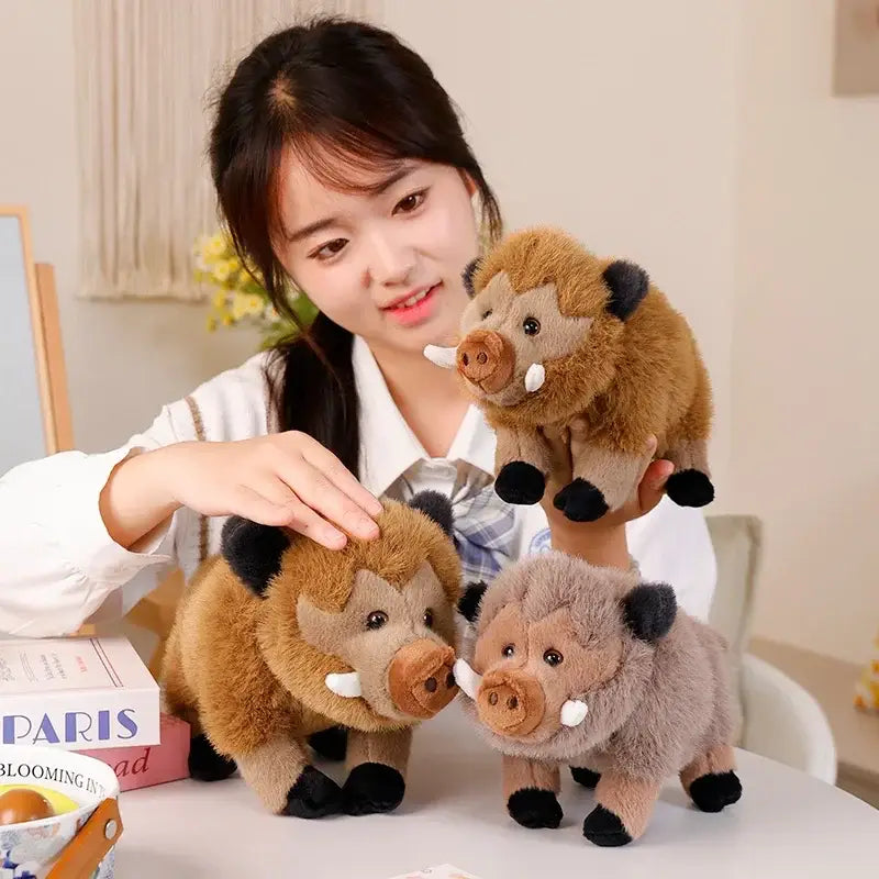 sanglier en peluche
