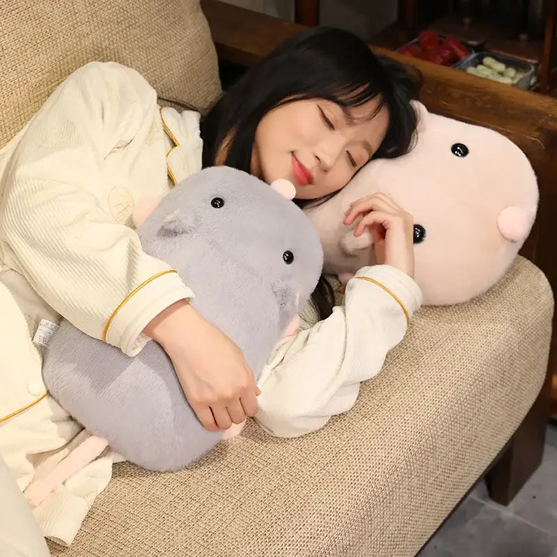 souris en peluche