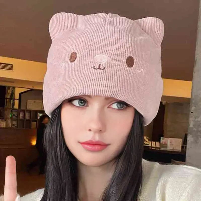chat bonnet