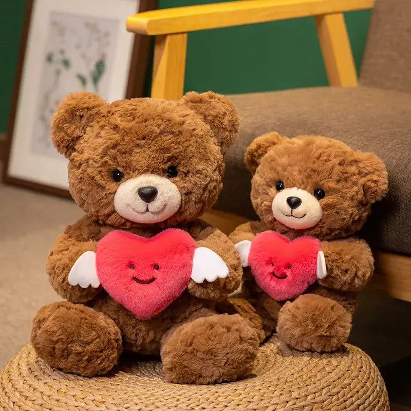 ours en peluche avec coeur